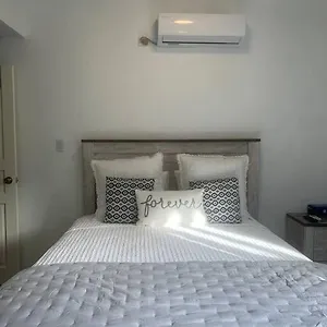 Little Cole Bay Apartment Koolbaai